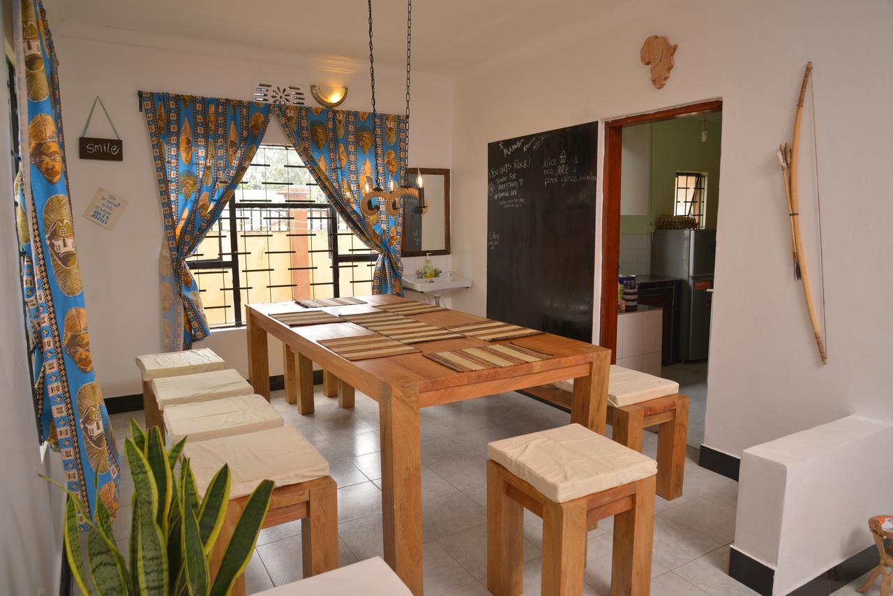 Mambo Arusha Hostel ภายนอก รูปภาพ