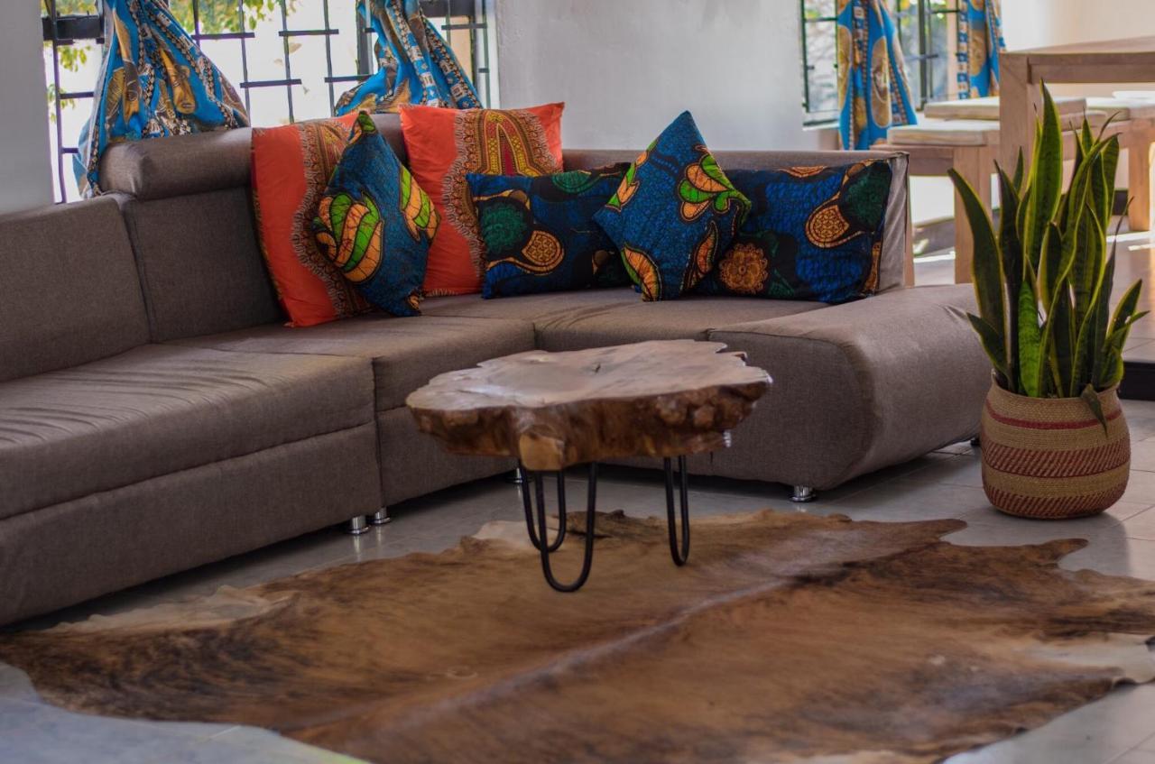 Mambo Arusha Hostel ภายนอก รูปภาพ