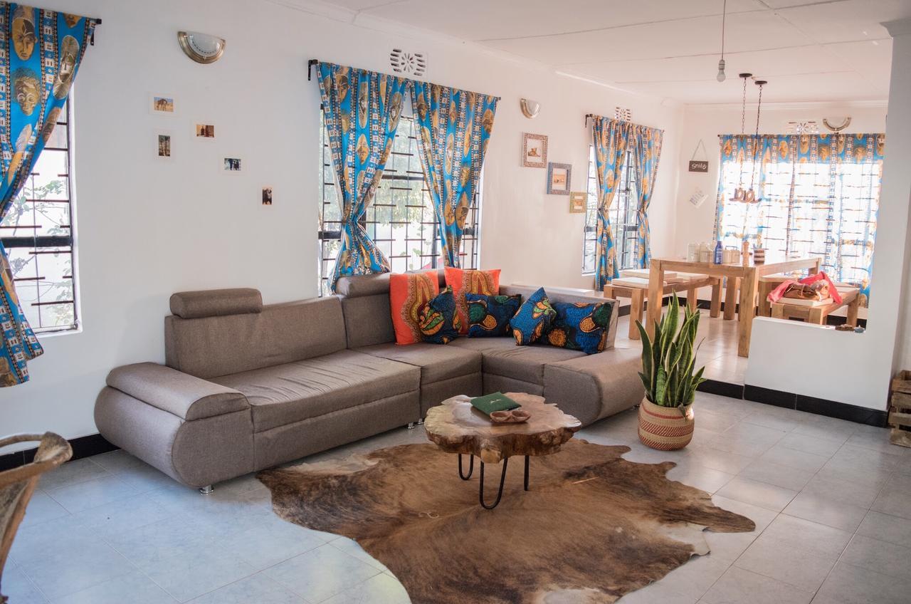 Mambo Arusha Hostel ภายนอก รูปภาพ